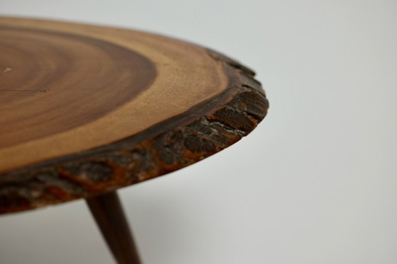 Tavolino Mid-Century Live-Edge in Monkey Pod con mappa delle Isole Fiji, c. anni '60 – Tavolini, Wood (photo 7 of 17)