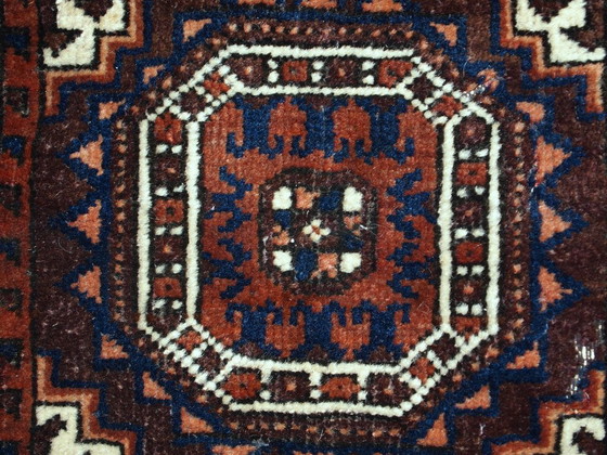 Image 1 of Bolso afgano Baluch antiguo hecho a mano de 44 cm x 45 cm (1,4' x 1,5'), década de 1900 - 1C384