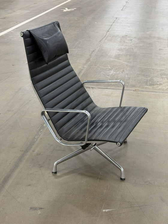 Image 1 of Vitra Eames EA124 | Black Leather