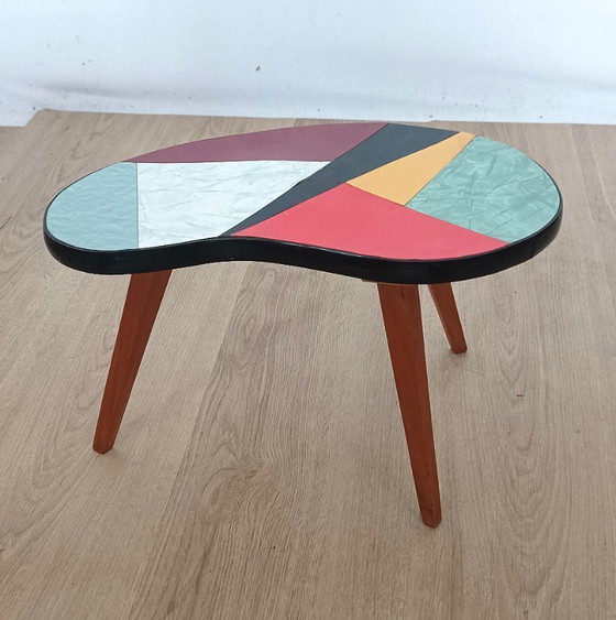 Image 1 of Table d'appoint multicolore des années 1950