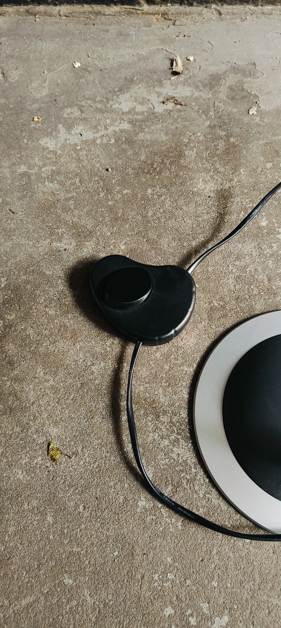 Image 1 of Exklusive Oligo-Stehleuchte aus Fiberglas