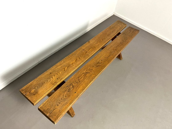 Image 1 of Franse brutalistische bank van massief eikenhout uit het midden van de 20e eeuw, jaren 60.