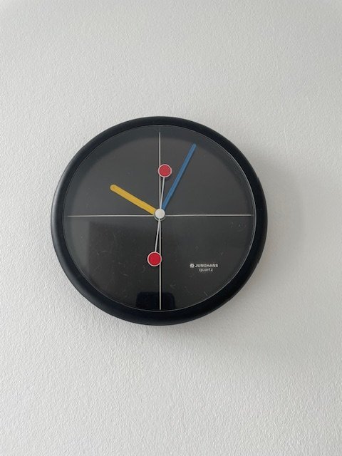 Image 1 of Horloge murale vintage Junghans - Design postmoderne des années 1980