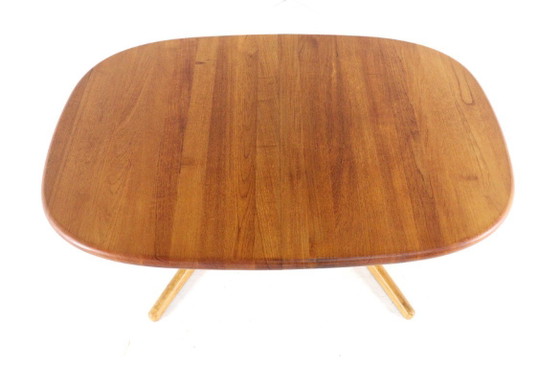 Image 1 of Glostrup oval 2x extendable dining table Danish design