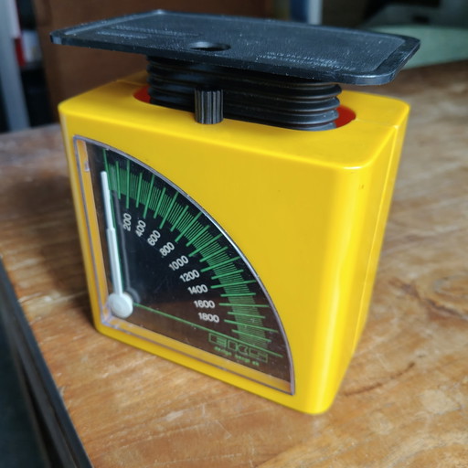 Vintage Zweedse postmoderne keukenweegschaal van Bengt EK – Geel Space Age Design