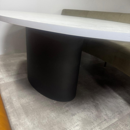 Rato – Bert Plantagie, eettafels (photo 2 of 3)