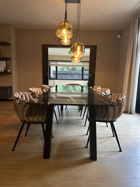 Image 1 of Eettafel Belvedère kwartsiet