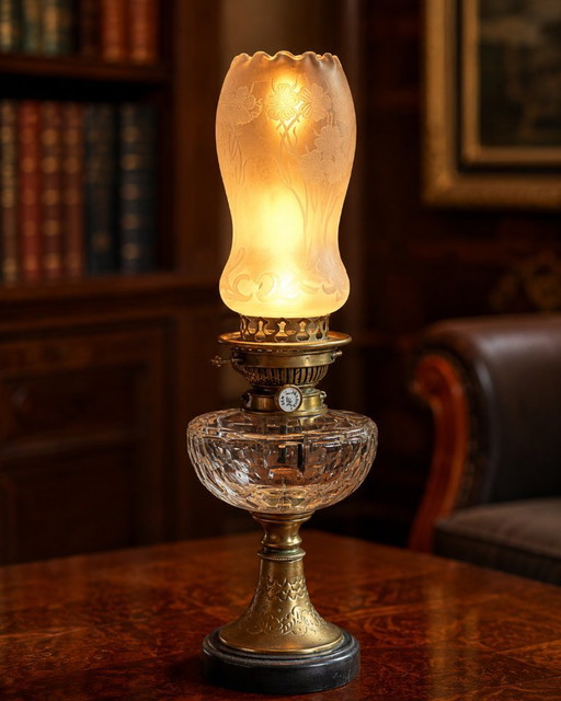 Vintage Art Nouveau lamp van messing en satijnglas - werkend – tafellampen, Brass