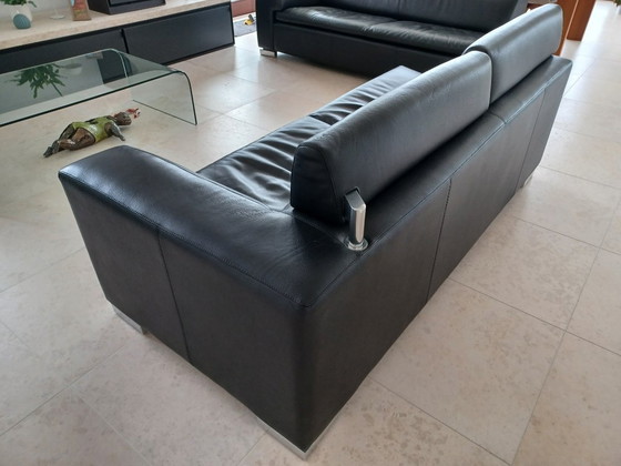 Image 1 of Leolux sofa set, model Howlazy, in black aniline leather and polished aluminum legs.