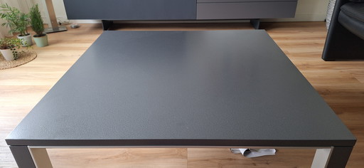 Leolux coffee table Ithaka