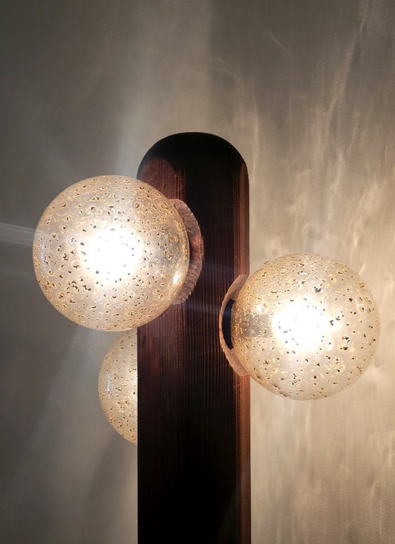 Hustadt Leuchten Brutalist floor lamp with three glass spheres, Table lamps, Wood, Brown, Vintage (photo 9 of 11)