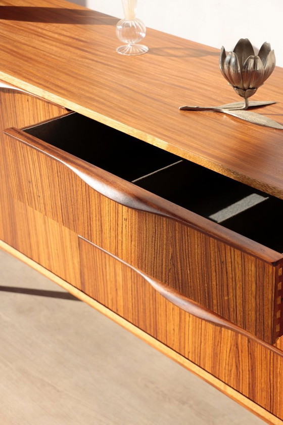 Image 1 of Credenza vintage in teak e zebrano – Elliots of Newbury, anni '60