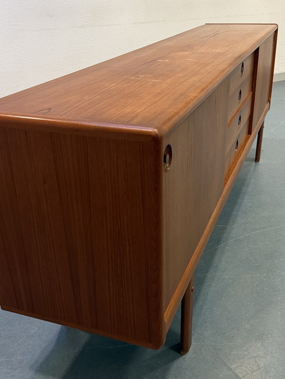 Image 1 of H.W. KLEIN VOOR BRAMIN TEAK HOUT ZIJBORD 225cm DENEMARKEN 1960