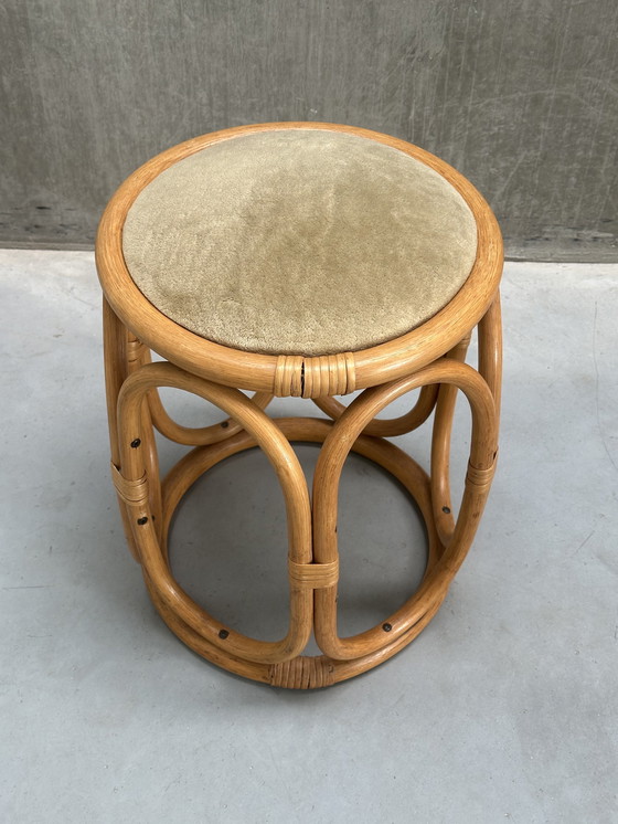 Image 1 of Tabouret vintage en rotin avec assise en velours