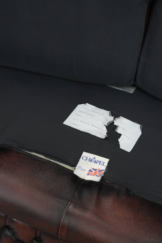 Image 1 of Divano Chesterfield in pelle di mucca in stile inglese con bellissimi colori rosso/marrone