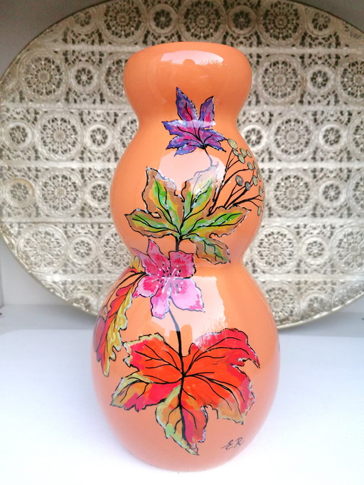 Vase peint à la main / dessiné, Artiste Evalien Ritmeester