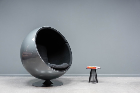 Image 1 of Ball chair