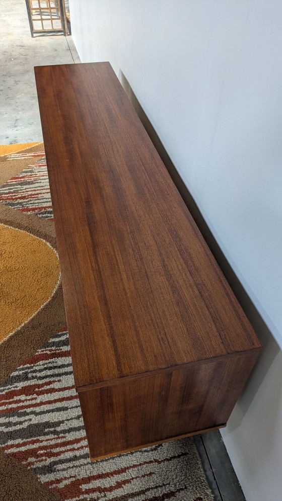 Credenza vintage di design scandinavo – Credenze, Legno, lamine (photo 10 of 10)