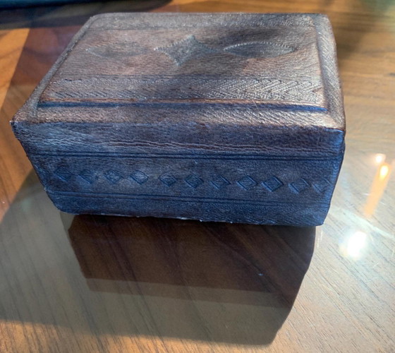 Vintage Tuareg/Niger Gift Box Set in Wood and Hand-Carved Black Leather (Duo) – Decorative Objects (photo 20 of 26)