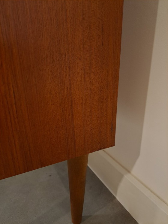 Image 1 of Vitrine danoise en teck haut de gamme avec bar