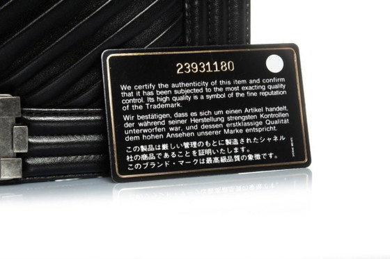 Image 1 of Chanel Boy Bag van lamsleer met chevronplooien