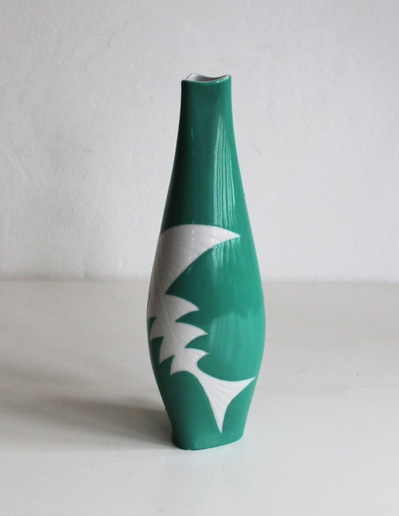 Image 1 of Vase en céramique verte des années 1960, créé par Jaroslav Jezek pour Royal Dux.