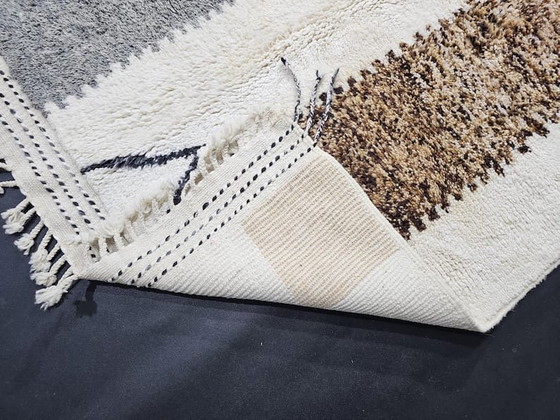 Image 1 of Handmade Moroccan natural wool rug, 150x250 cm