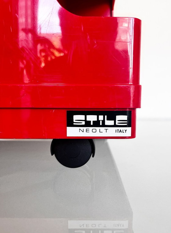 Trolley vintage in stile Neolt di Giovanni Pelis – Tavolini, Plastic (photo 10 of 14)