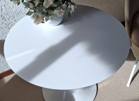 Tavolino vintage bianco rotondo modello Tulip 1970 – Tavolini, Altro (photo 6 of 7)