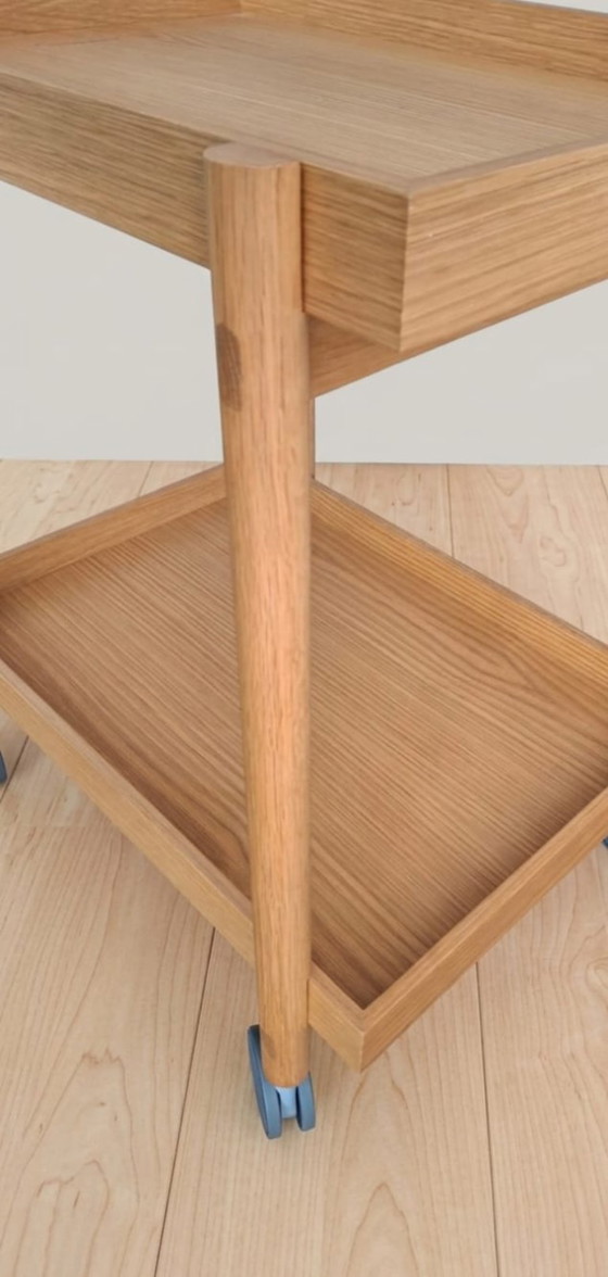 Image 1 of Servierwagen/Trüffeltisch/Beistelltisch aus Eichenholz „Mai Tai“ mit Rollen – Punt Mobles