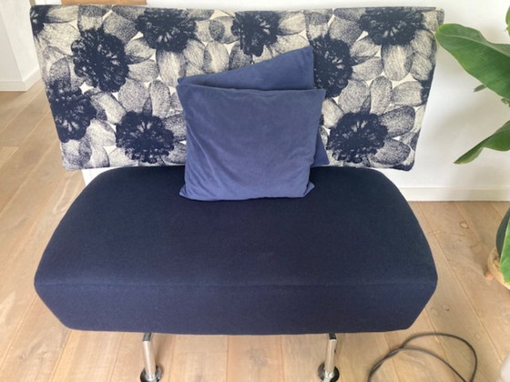 Image 1 of Leolux Akka, Liebessitz und Chaisse Longue, blau mit Blume