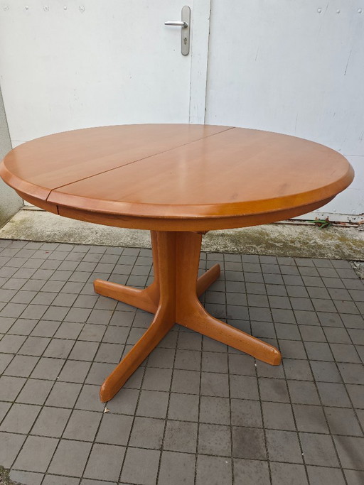 Vintage Round Extendable Table - Wood – eettafels