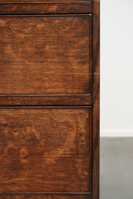 Beautiful Large Colorful English 18th Century Chest of Drawers/Commode with a Beautiful Patina – Wood (photo 12 of 13)