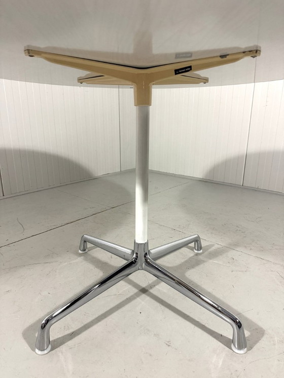 Image 1 of Tavolo da pranzo rotondo Charles & Ray Eames Herman Miller anni '60