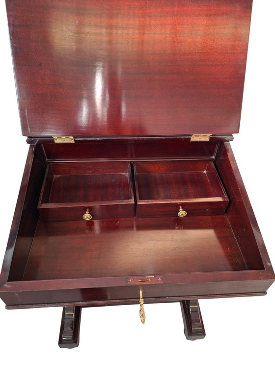 Image 1 of Eleganter Schreibtisch „Davenport“ aus Mahagoni