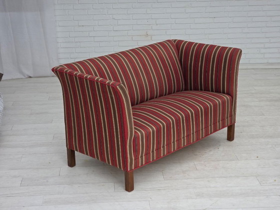 Image 1 of Dänisches 2-Sitzer-Sofa aus den 1960er Jahren, gestreift, rot/mehrfarbig, Möbelwolle