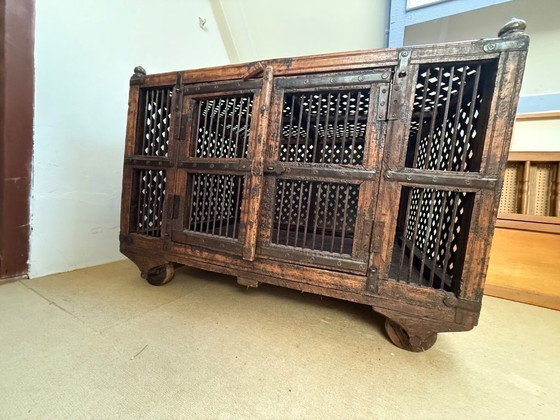 Image 1 of Tavolino antico indonesiano