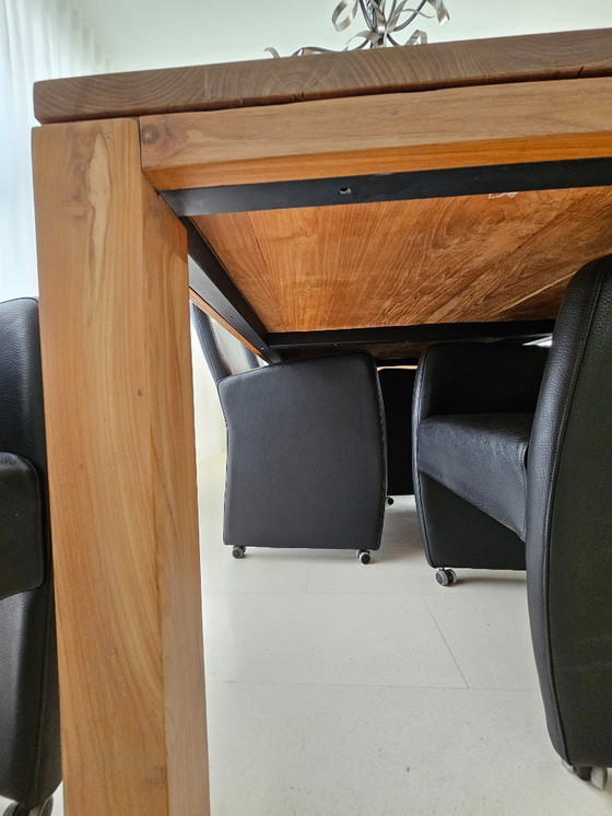 Image 1 of Table de salle à manger en teck