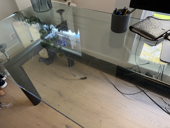 Image 1 of Cassina Le Corbusier LC6 Tafel helder Glas - Zwart gebruikerssporen
