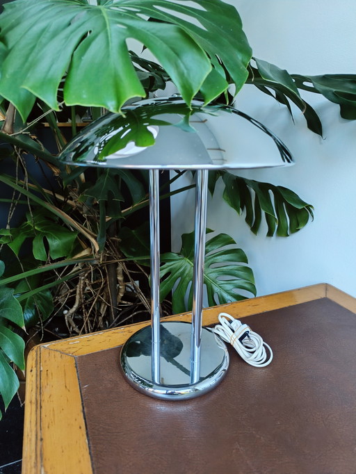 Lampe champignon chromée Ikea