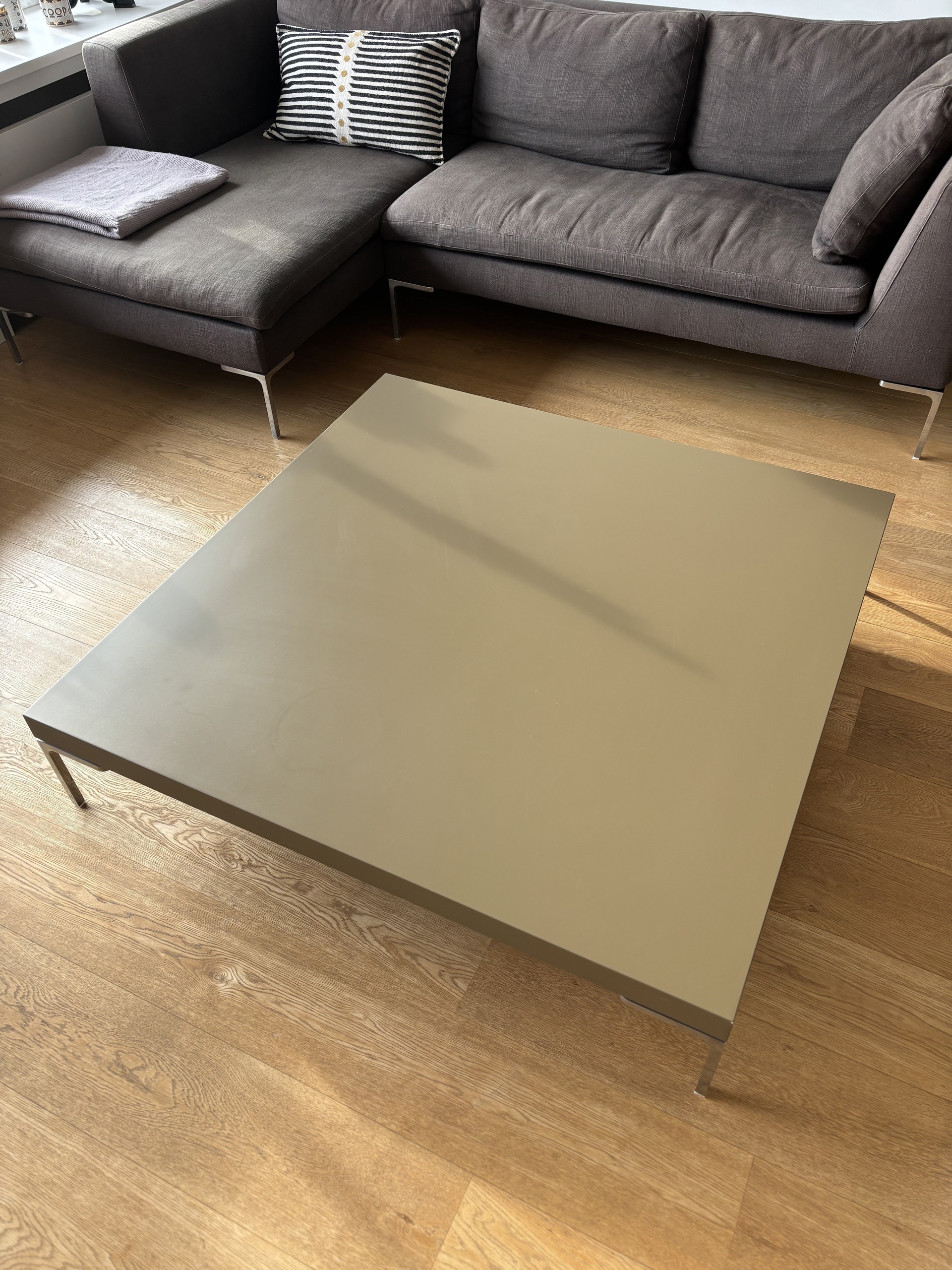 B&B Italia Maxalto - Table basse Charles | €799 | Whoppah