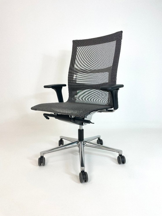 Image 1 of ICF Una Plus chair