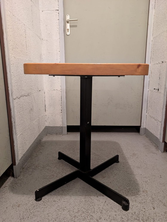 Vierkante tafel, Charlotte Perriand, Les Arcs 2000, circa 1979 – Bijzettafels, Wood (photo 2 of 5)
