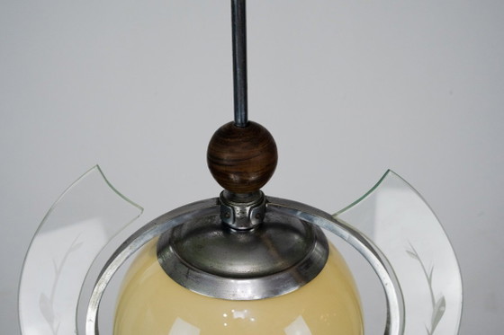Image 1 of Lampada a sospensione Art Déco italiana degli anni '30 con vetro inciso e globo color ambra.