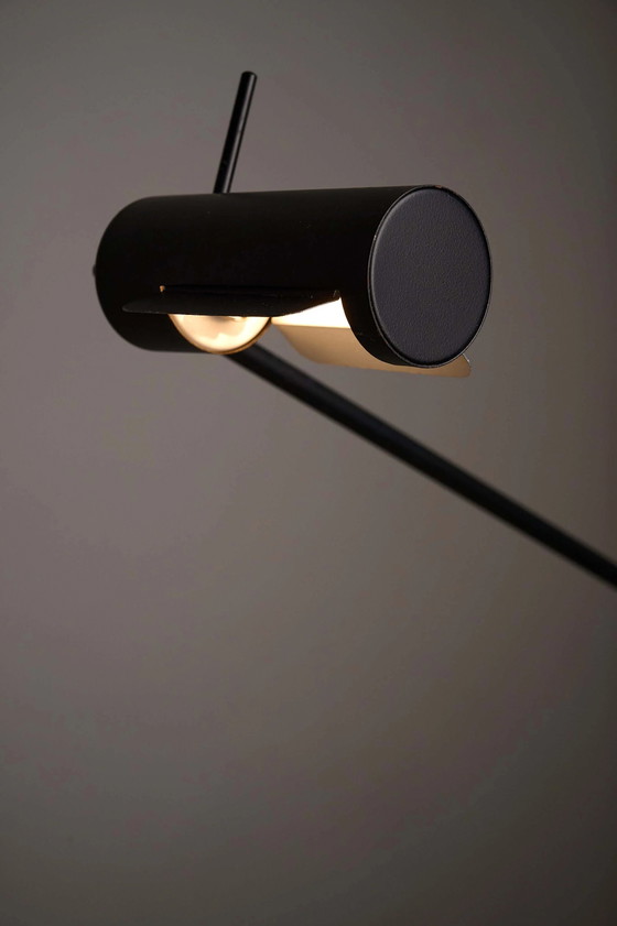 Mattschwarze Gegengewichts-Schreibtischlampe von Sische, Tischlampen (Foto 3 von 9)