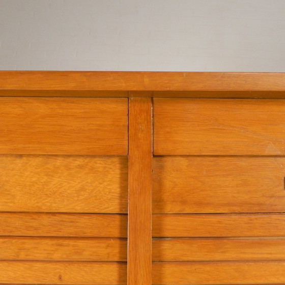 Armadio a serrandina in rovere con 2 ante, alto 150 cm, anni '30 – Cassettiere, Legno (photo 13 of 21)