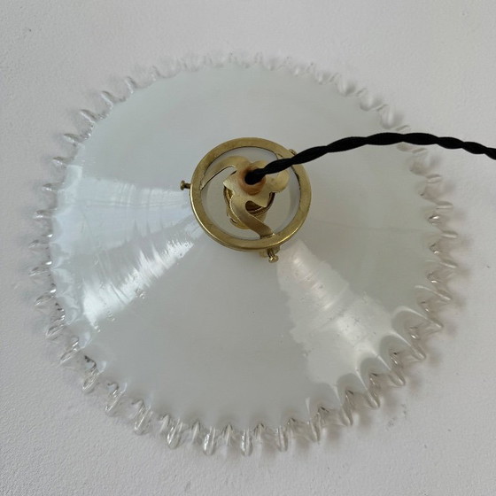 Image 1 of Lampada a sospensione antica in opalino intrecciato vintage da 26 cm