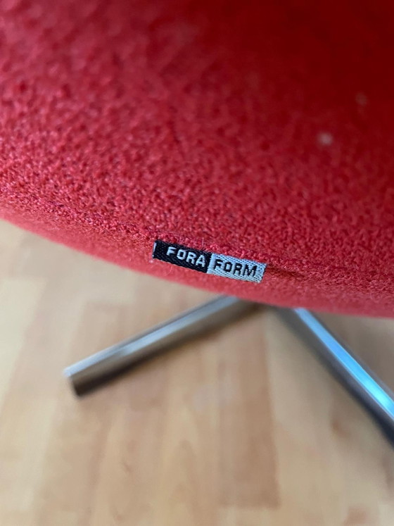 Forums Forme Planet Chair – fora form planet, Chaises pivotantes, Polyester (photo 4 of 5)