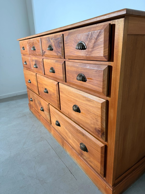Wooden Chest of 13 Drawers with Shell Handles – Chest of drawers (photo 5 of 6)