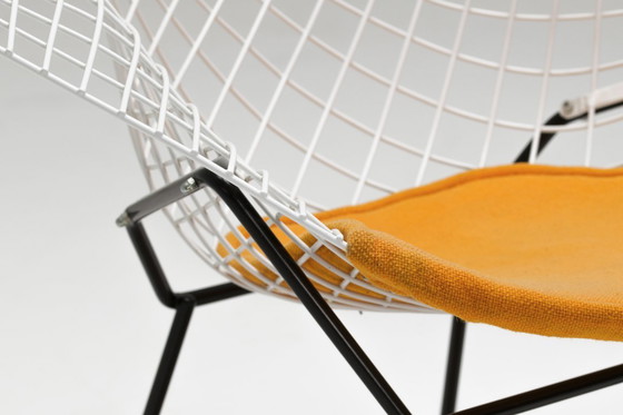 Image 1 of Chaise Diamond - Coussin d'assise jaune - Harry Bertoia